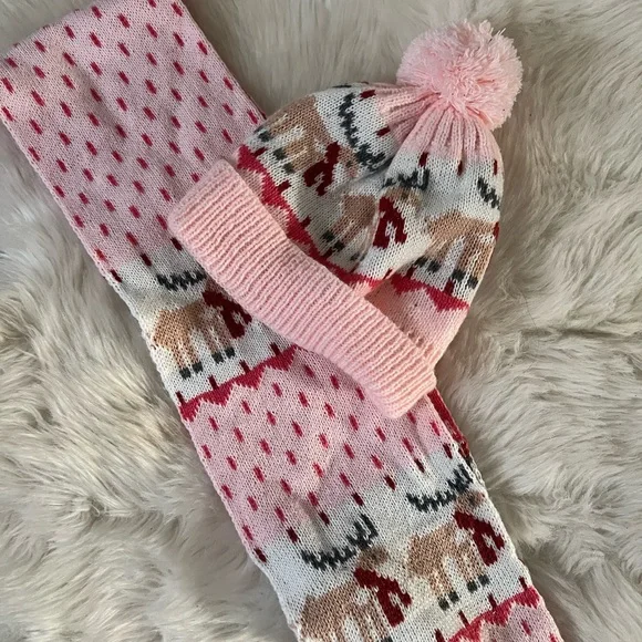 Toddler girl hat and scarf set - Picture 4 of 6